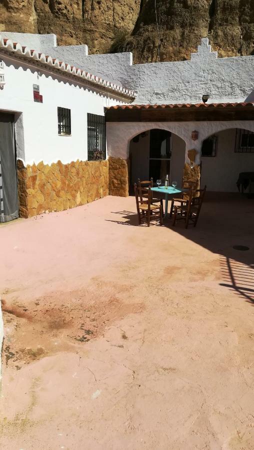 Hotel Casa cueva El Algarrobo Guadix Exterior foto